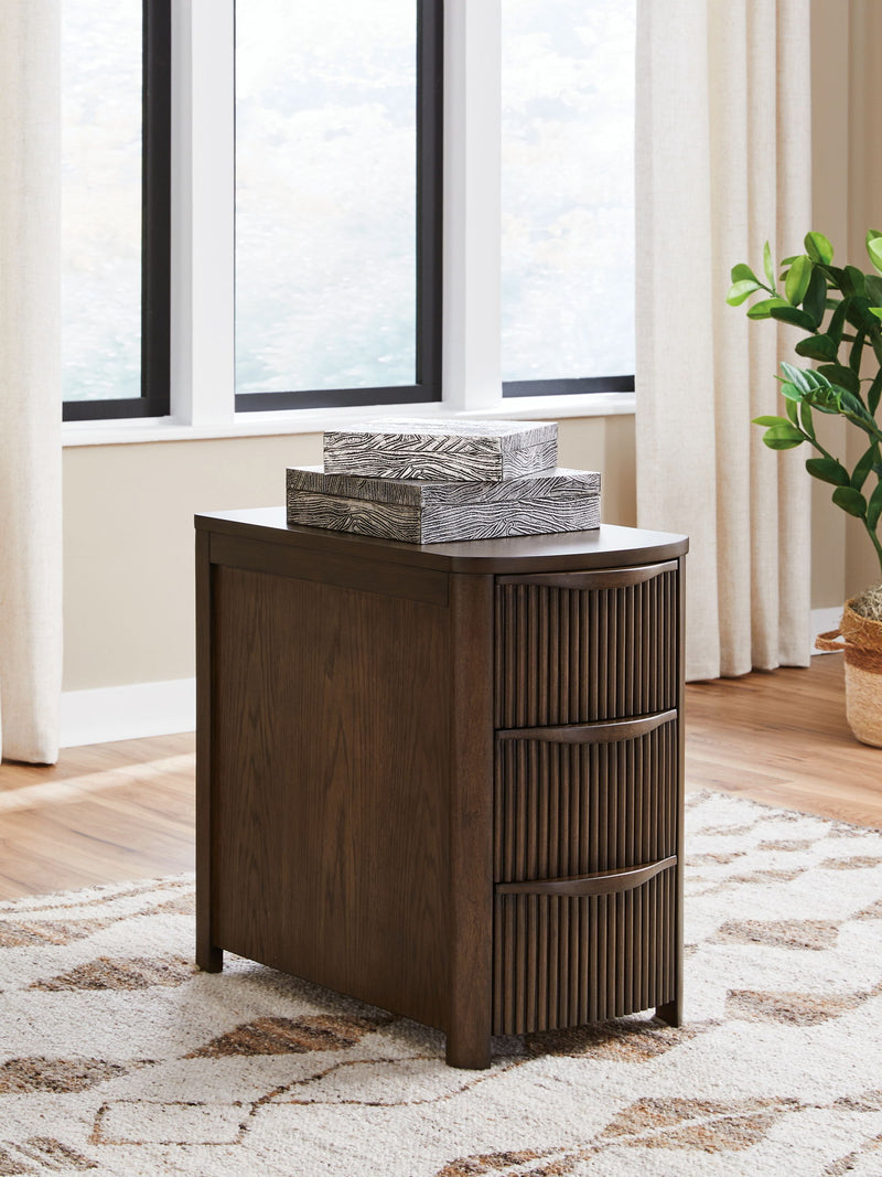 Camdill - Chair Side End Table