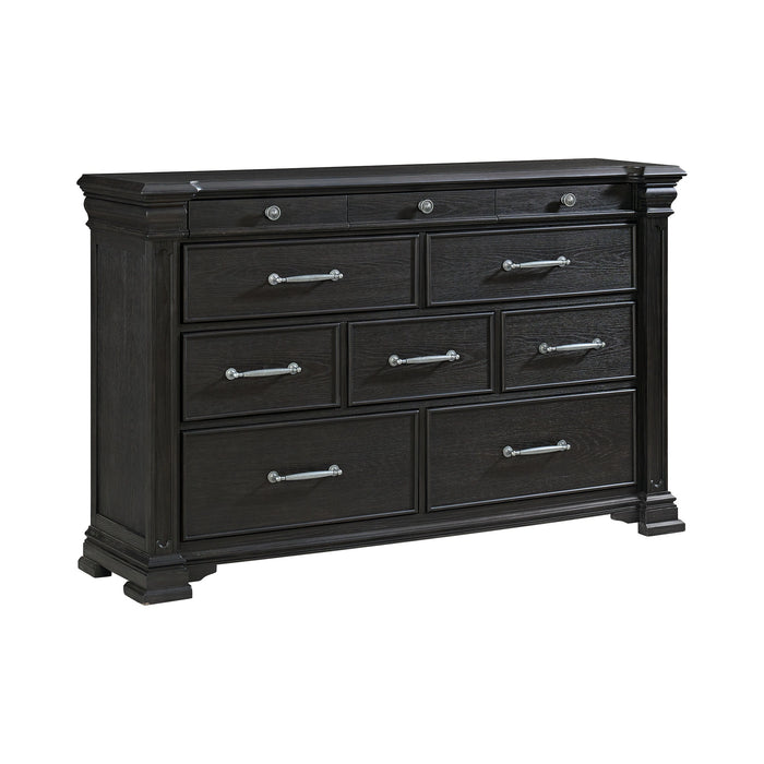 Kings Court 10-Drawer Dresser