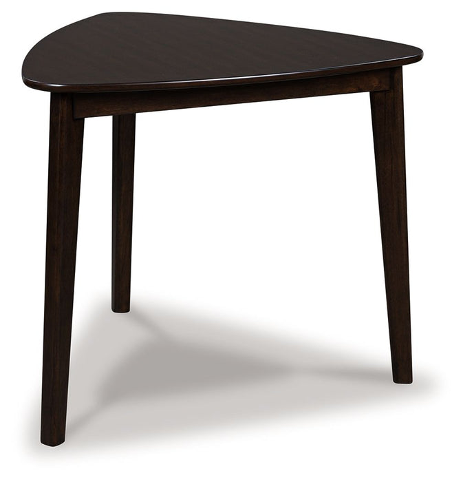 Shorbyn - Triangle Dining Room Table - Merlot