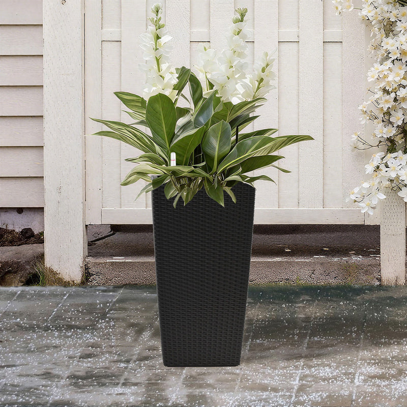 Indoor Outdoor Planter With Automatic Watering System