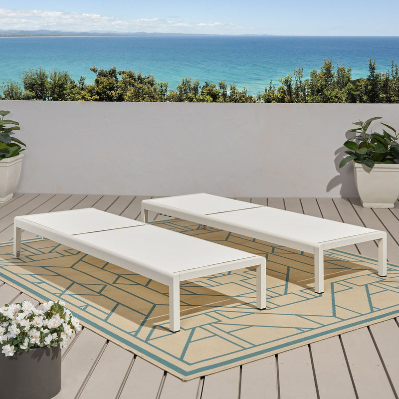 Outdoor Patio Chaise Lounge With 5 Reclining Positions