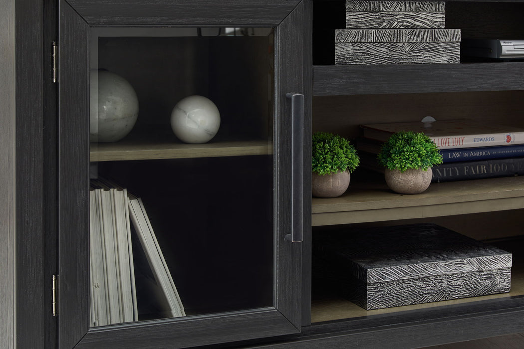 Foyland - XL TV Stand w/Fireplace Option - Black / Brown