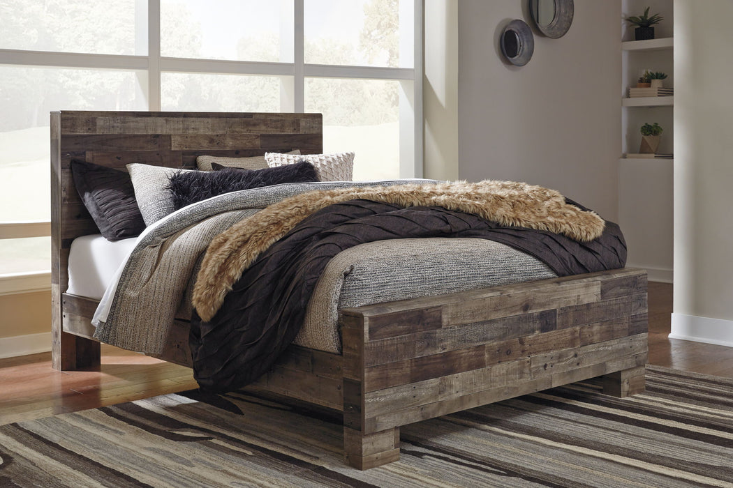 Derekson - Panel Bed