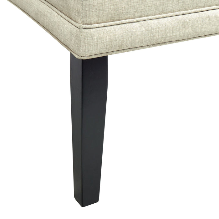 Maddox - Corner With Three Pillows - Beige