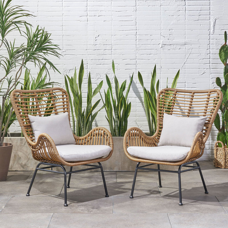 Modern Aesthetic Outdoor Rattan Accent Chair With Metal Legs
