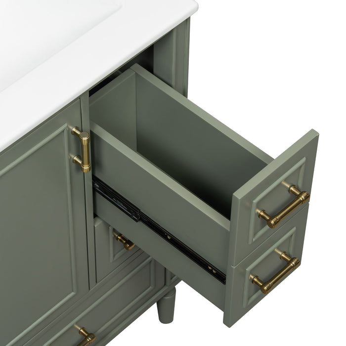 Traditional Bathroom Vanity Set With Soft Close Doors