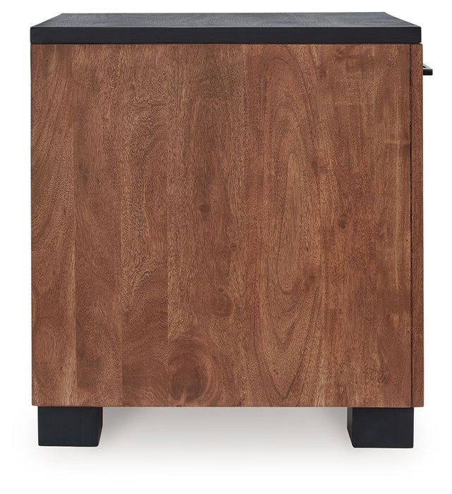 Kallari - Chair Side End Table - Warm Brown / Black