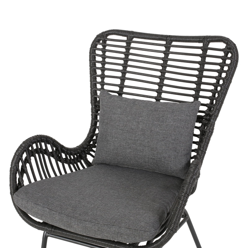 Modern Aesthetic Outdoor Rattan Accent Chair With Metal Legs