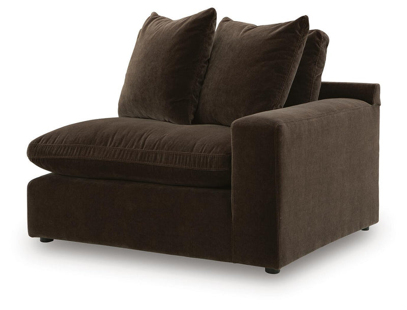 Maxton Heights - 3 Piece Sectional