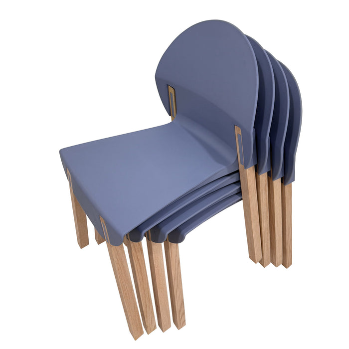 4 Piece Set Of Single Chairs With A Design Combining Modern And Traditional Elements