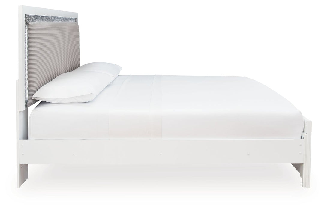 Maeling - Upholstered Panel Bed