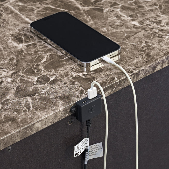 Cadenza - Nightstand With USB-C - Brown