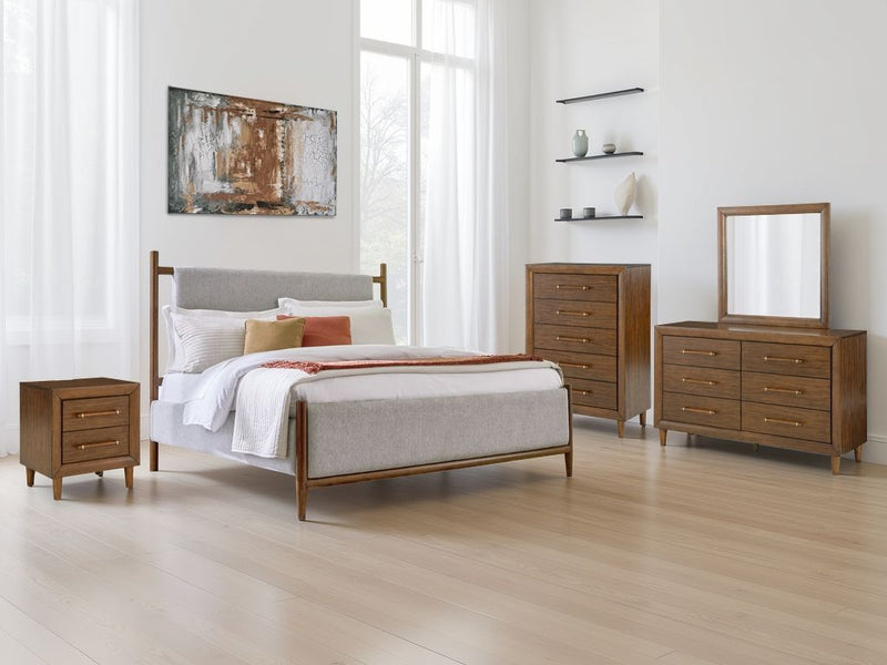 Lyncott - Upholstered Bed