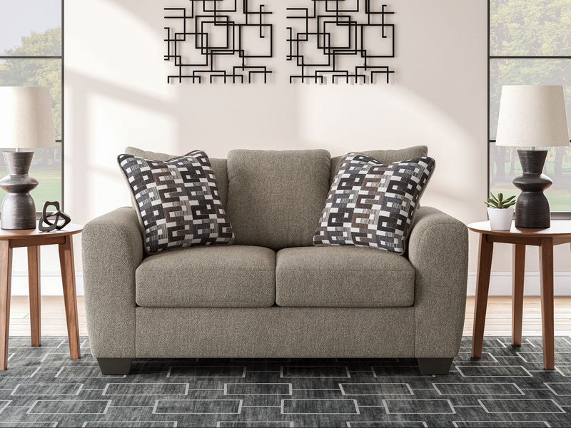 Triston-Peaks - Loveseat - Suede